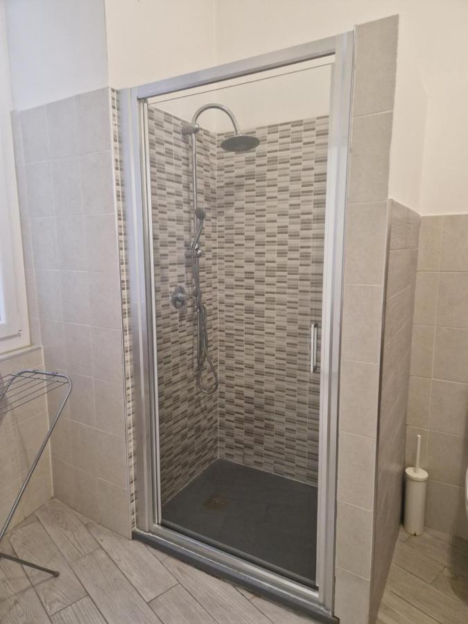 Il Filo Di Claudia Appartement Savona Buitenkant foto