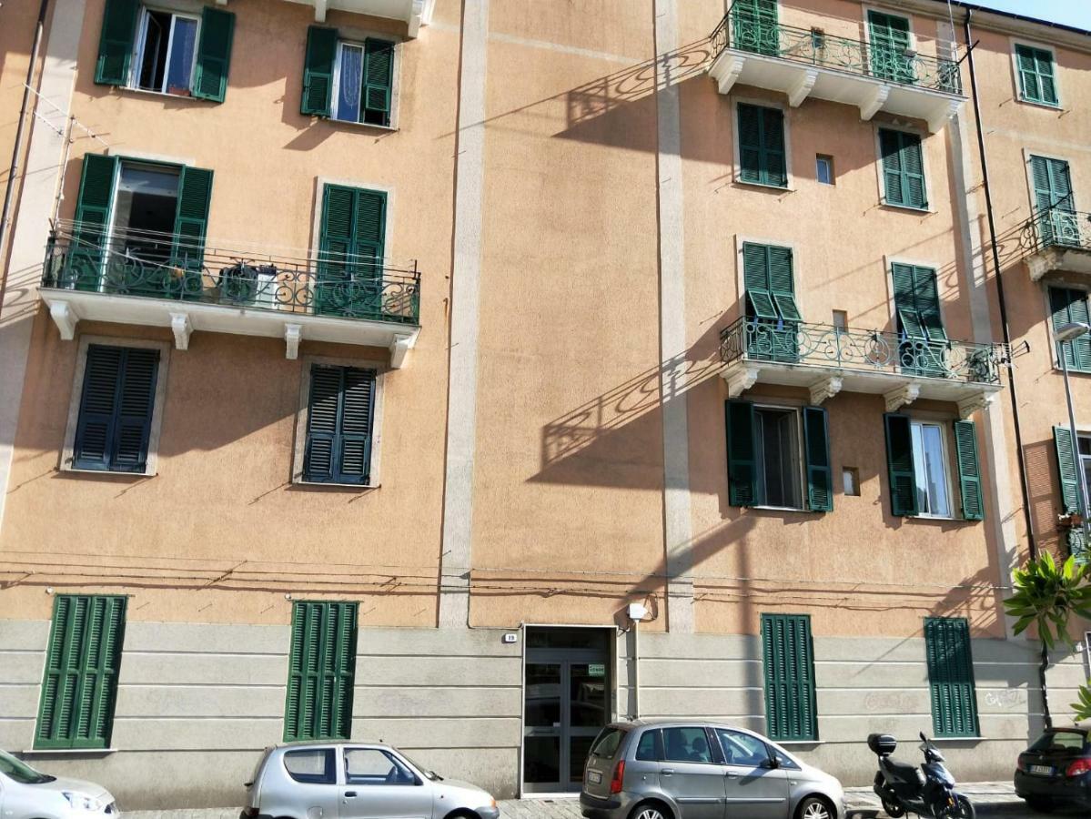 Il Filo Di Claudia Appartement Savona Buitenkant foto